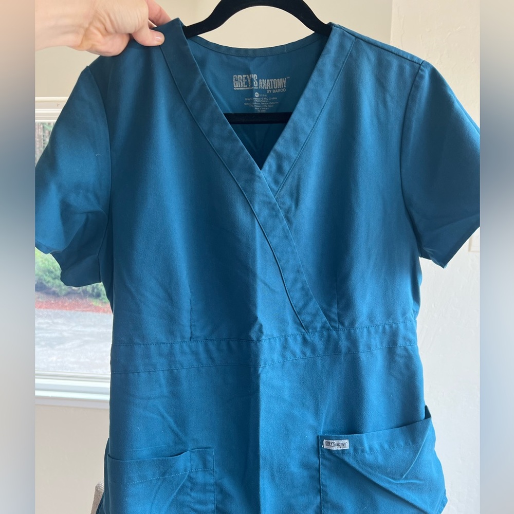 Grey’s Anatomy scrub top and pants